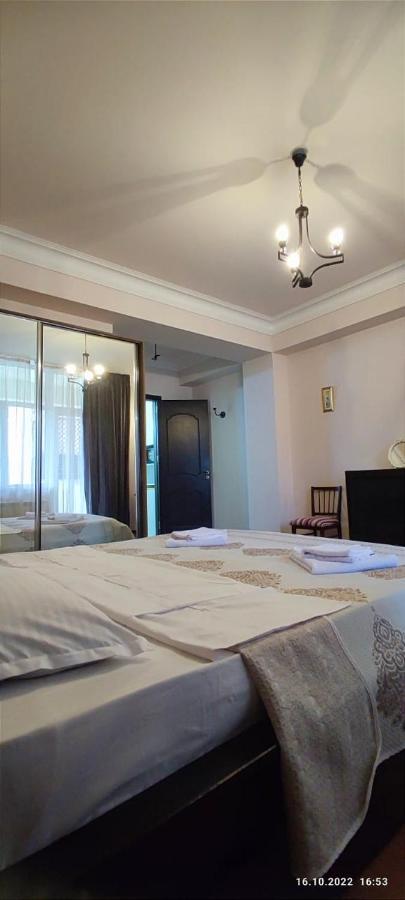 1 Bedroom Unit With Patio Tbiliszi Kültér fotó