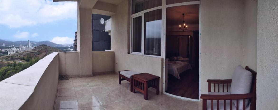 1 Bedroom Unit With Patio Tbiliszi Kültér fotó