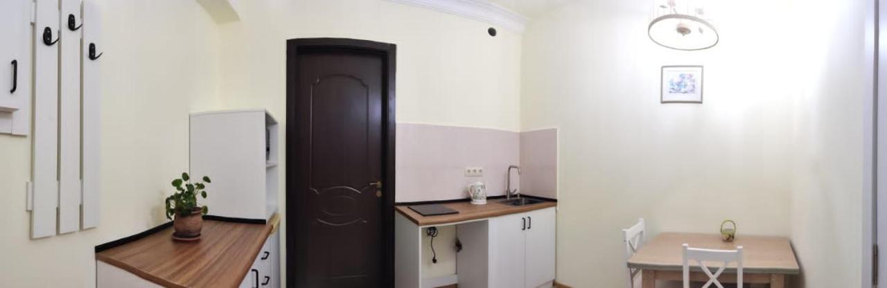 1 Bedroom Unit With Patio Tbiliszi Kültér fotó